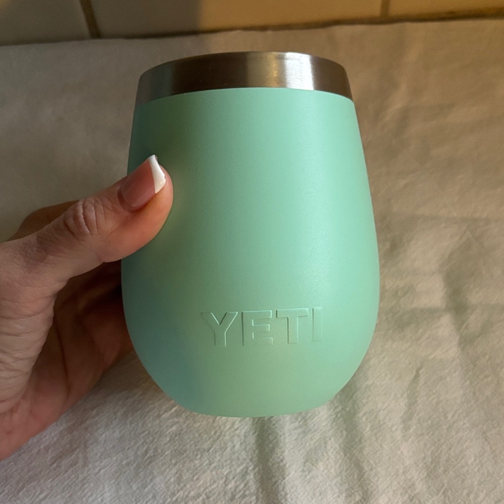 YETI Seafoam Wine Tumbler